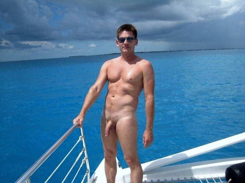 http://ISLANDJON.tumblr.com - Hottest Hunks, delicious Boys and nasty Alpha Males in the greatest photos - all from our hot tropical isle. Follow, repost and join the party!
Http://ISLANDJON.tumblr.com - get the fuck down here and play with us!