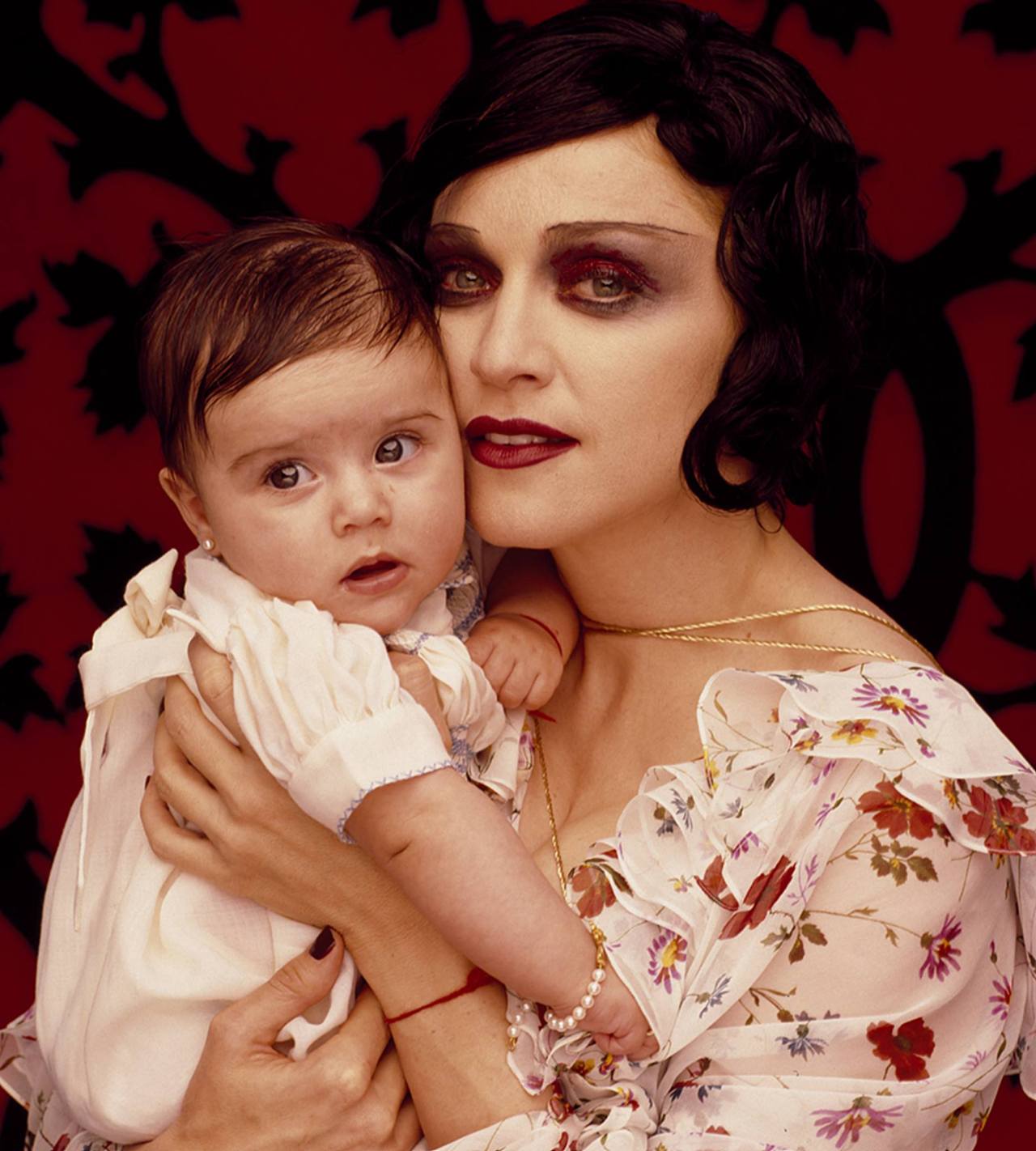ultramadonna:

Un-released #Madonna and baby Lola outtake by Herb Ritts [1997]
