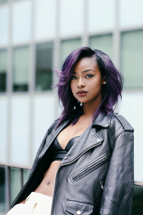 thefader:

HERE’S WHAT JUSTINE SKYE LEARNED WHEN A BOY BROKE HER HEART.