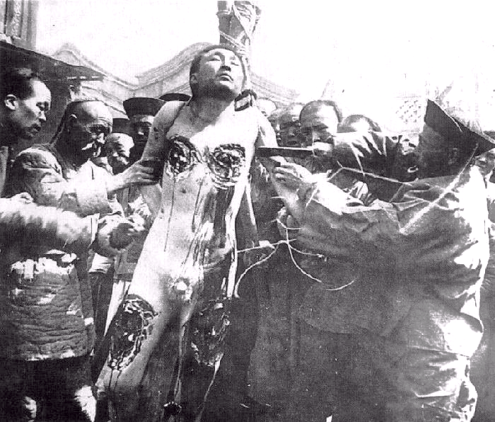 historicaltimes:

The Chinese execution method of Ling Chi  is carried out on a criminal, Early 1900’s via reddit
