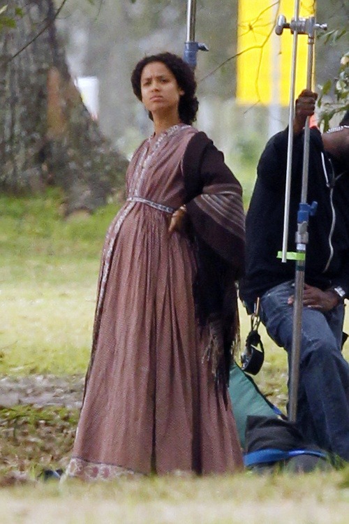 soph-okonedo:Gugu Mbatha-Raw was on the set of ‘The Free State of Jones’ in New Orleans, Louisiana 

