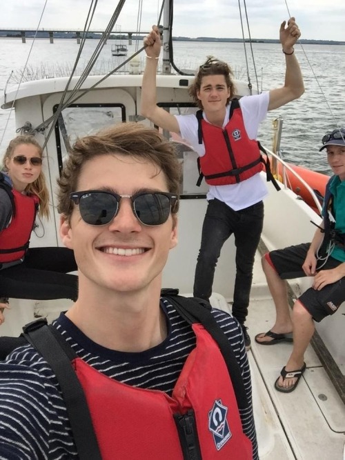 jacksgapsite: @FinnHarries: Having spent two days training for a powerboat license with the brother and sister. We’re now all licensed. 🎉🚣 The Harries Twins,  Finn and Jack.
