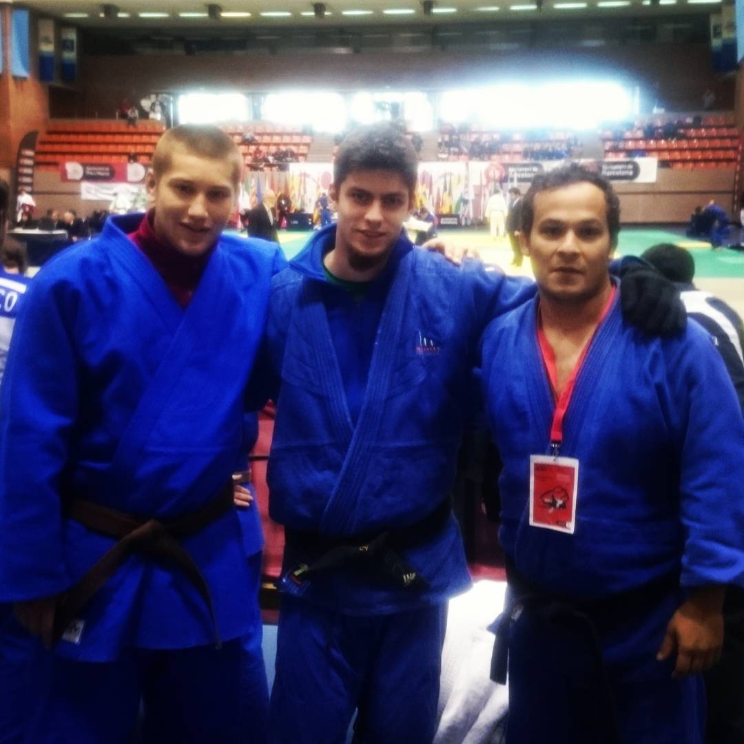 Parte del equipo #judocondal #judo #competition #competitor #ciutatdebarcelona #supercopa #barcelona  (at Pavelló Olímpic De La Vall D'hebrón)