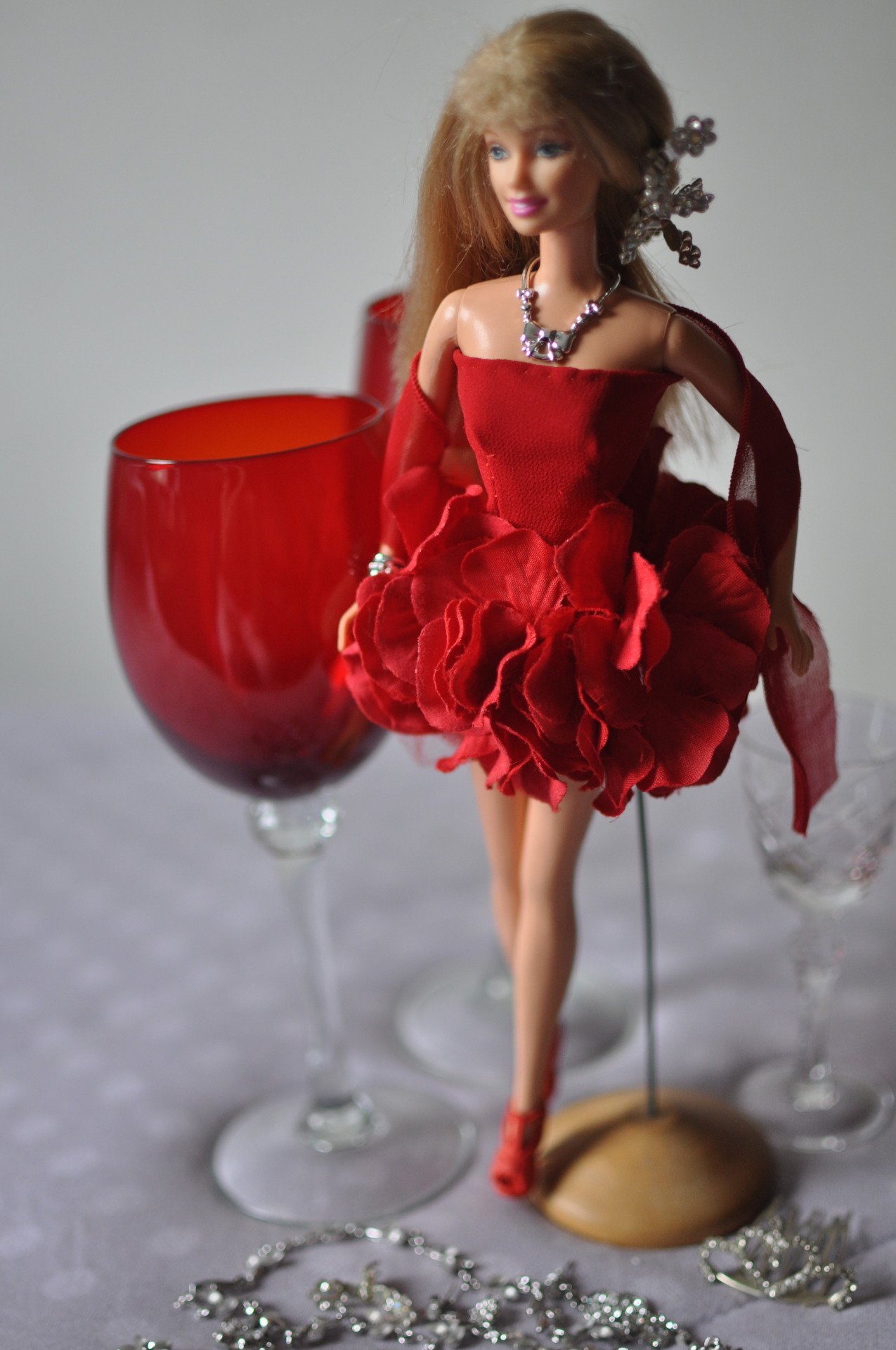 Barbie de vermelho