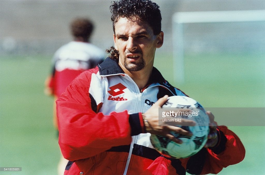 Roberto Baggio - Страница 6 Tumblr_nm0l90tuFW1r90nv2o3_1280