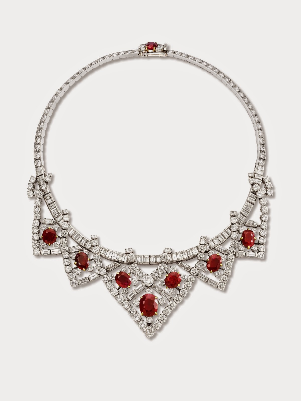 Necklace worn by Elizabeth Taylor. Cartier Paris, 1951, altered in 1953. Platinum, diamonds, rubies. Cartier Collection. Photo credit: Vincent Wulveryck