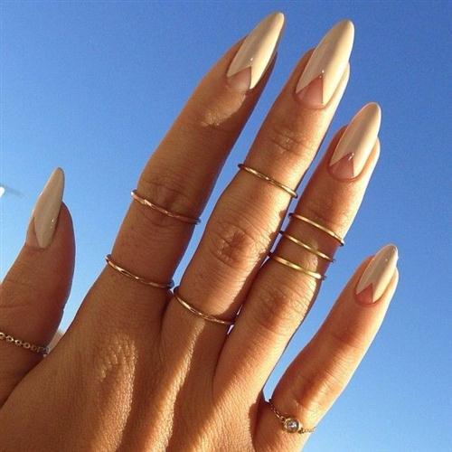 cutie-nails: 156 Beautiful Stiletto Nails Ideas: Read more:... prom dress December 29, 2014 at 04:40PM