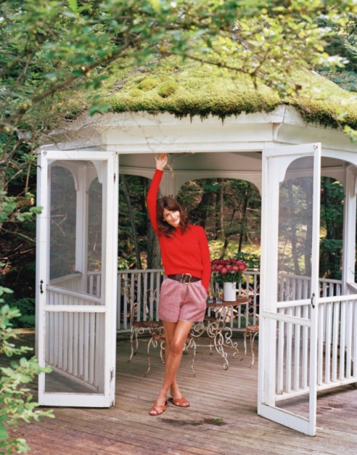 voguelivingmagazine:

Green goddess: Inside Helena Christensen’s weekend eco retreat - Vogue Living 
