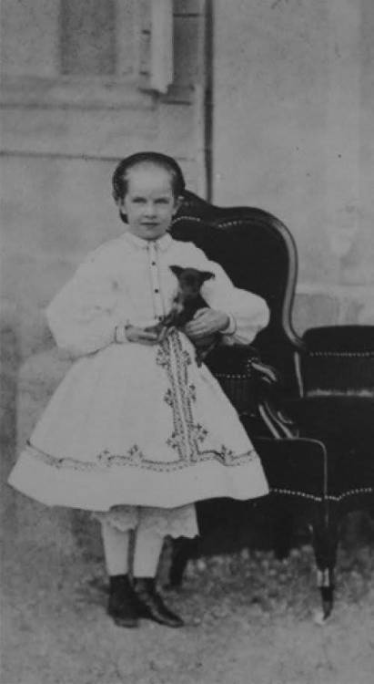 Archduchess Gisela of Austria,daughter of Empress Sissi