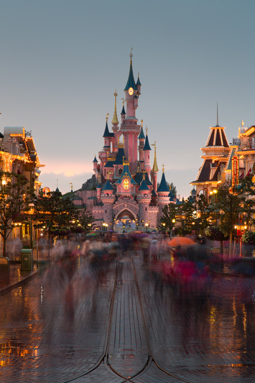 imickeyd:Evgeniy Sh. - Disneyland in Paris