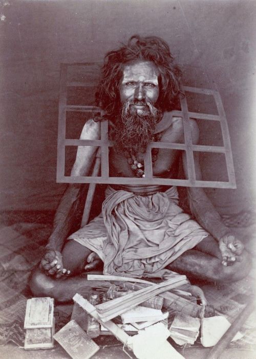sixpenceee:

An Indian ascetic wearing an iron collar so he can never lie down, 1870. An ascetic is someone who practices severe self-discipline and abstention from all forms of indulgence, typically for religious reasons.