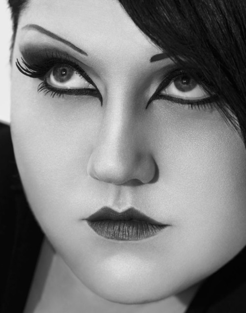 shellytakeabow:

Beth Ditto 
photo credit 
