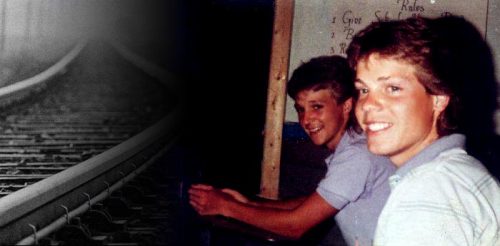 morbidcuriosityomg:

16-year-old Don Henry and a year older Kevin Ives were best mates. They went to high school and did everything together. In the early hours of August 23rd, 1987, they also died together. The driver of a 6000-ton cargo train noticed two bodies lying side by side, in straight lines, on the tracks. He honked, but it was impossible to stop the train this late. After running them over, the weight of the heavy train carried it for another mile, despite the emergency stop.What looked like a horrible tragedy turned out to be a haunting mystery.