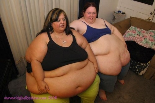 blimpcityfeeder:

A blissful memory of goddess Patty and BigBelly Ssbbw.