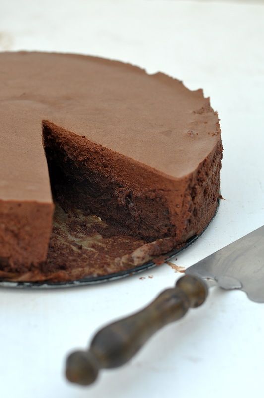 Chocolate mousse cake  http://ift.tt/1l4qBct