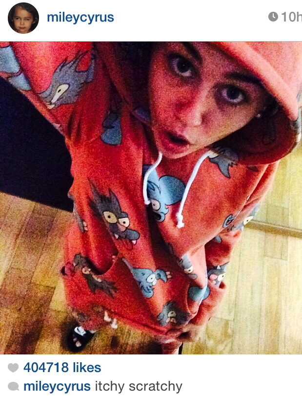 Miley Cyrus rocking the Roses Are Red, Violence Is Due Tracksuit from our Itchy &amp; Scratchy Show Collection. - tumblr_ncaqjzUEBF1qhomdao1_1280
