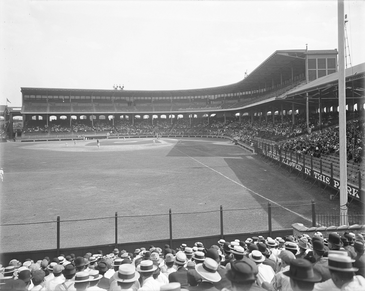 What Did Comiskey Park Look Like  in 1910 