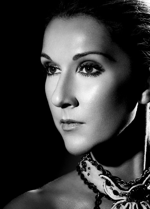 lejazzhot:

21/100 photos of Celine Dion
