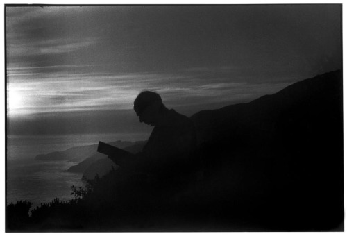 “Let me be, was all I wanted. Be what I am, no matter how I am.&#8221;
Henry Miller
(Photo by Henri Cartier-Bresson, Big Sur, CA, 1943)