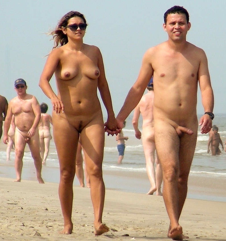 Amateur nude beach couples