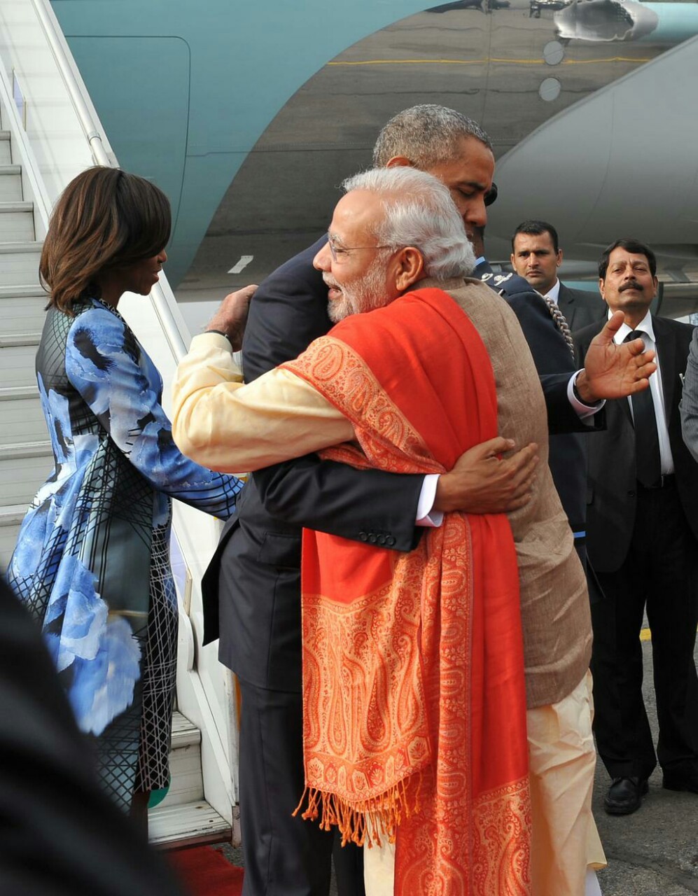 President Obama and Prime Minister Modi engaging in a widely televised bear hug. (Tumblr/generalsecretaryofthecpp)