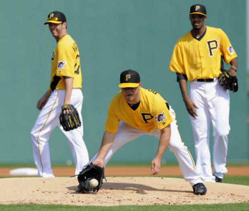 The first Jeff Karstens sighting of the spring reveals that our hero could very well be in the best shape of his life.